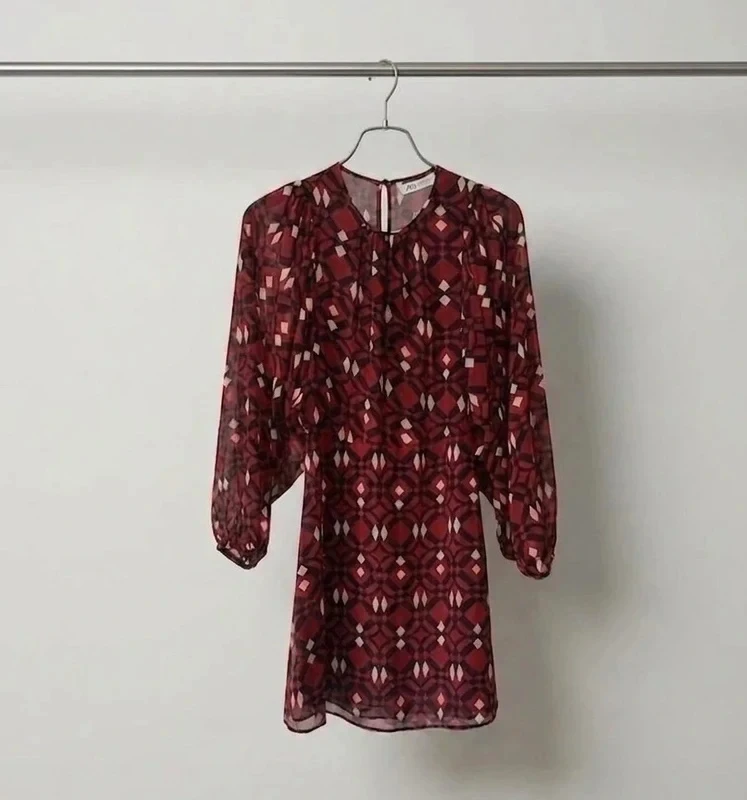 Vestido de zara diseño elegante y fluido - Talla Xs